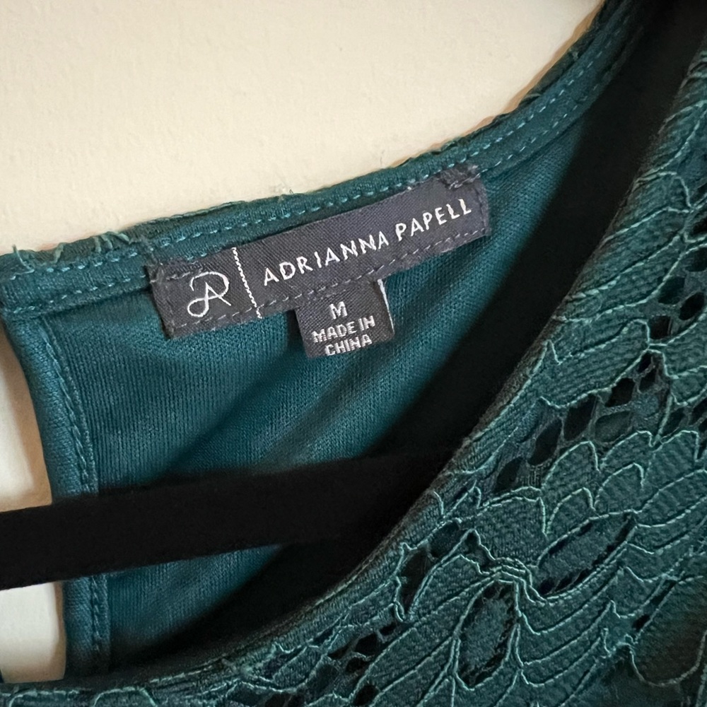 Adrianna Papell Emerald Green Lace Top - Picture 4 of 7
